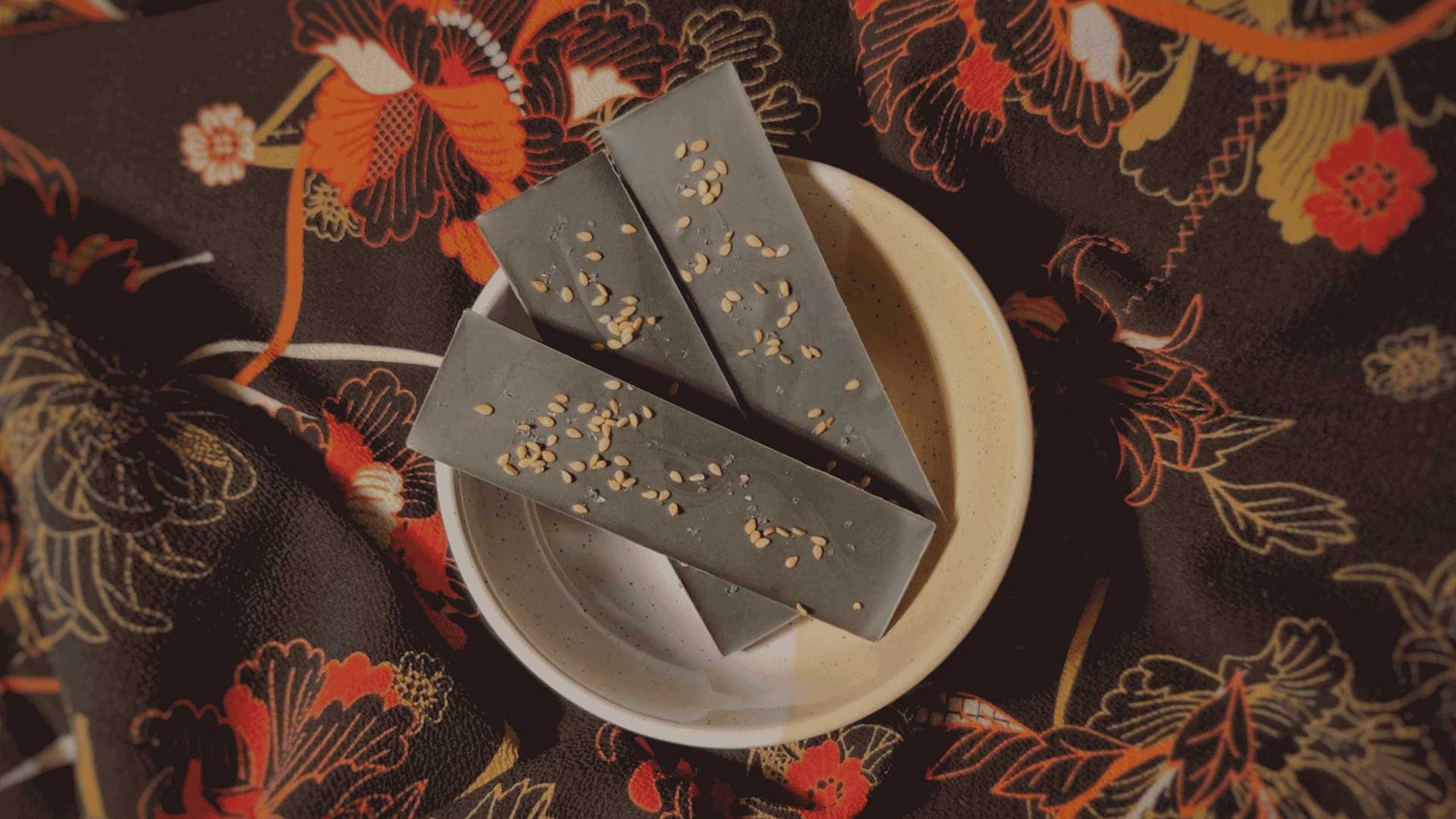 Black Sesame White Chocolate